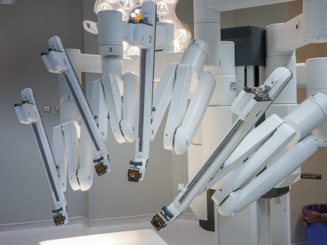 HLA-JEREZ_UROLOGÍA_DA-VINCI